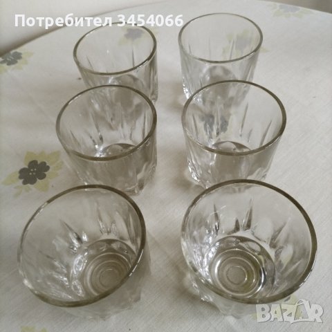 Комплект чаши за алкохол, вода. 