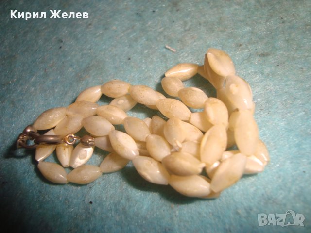 СТАР АРТ ДЕКО СКЪПОЦЕНЕН ГЕРДАН от РЪЧНО ШЛИФОВАН БЯЛ ИВИЧЕСТ АХАТ с ПОСРЕБРЕНА ЗАКОПЧАЛКА 27065, снимка 8 - Антикварни и старинни предмети - 35078554