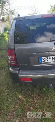 Джип Jeep Cherokee


, снимка 6 - Автомобили и джипове - 47635747