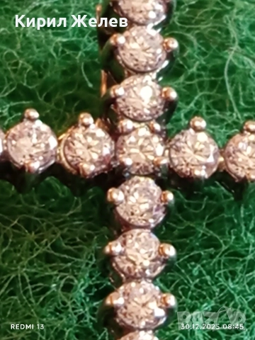 Красив стилен дизайн сребърен кръст с инкрустирани кристали Мойсанит 52622, снимка 3 - Колиета, медальони, синджири - 52933329