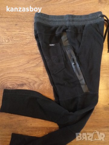 revolution race street jogger - страхотно мъжко долнище КАТО НОВО С, снимка 3 - Спортни дрехи, екипи - 44051956