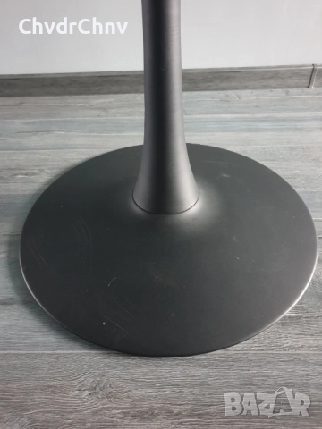 Метална трапезна кръгла маса/черен алуминиев крак 77см/стъклен плот 100см, снимка 4 - Маси - 52041218