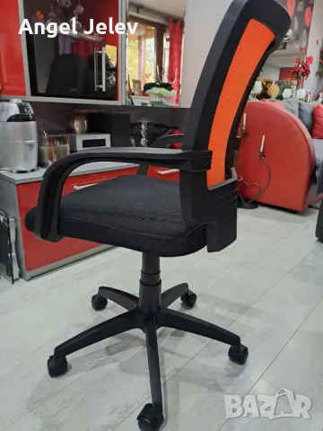 офис стол, снимка 3 - Столове за офис - 49335930