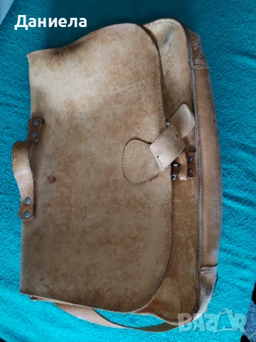 Кожена чанта, снимка 2 - Чанти - 50758995