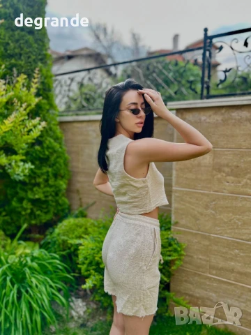 Дамски комплект от две части 