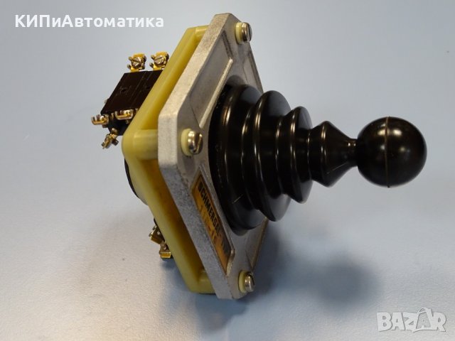 Джойстик SCHMERSAL HLU 110-10 joystick switch, снимка 9 - Резервни части за машини - 38499928