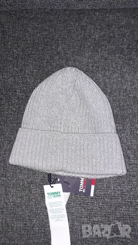 Зимна шапка Tommy JEANS , снимка 4 - Шапки - 52641883