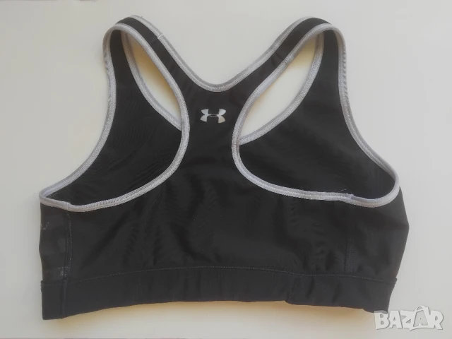 Under Armour 100% оригинално дамско бюстие / спортен сутиен, снимка 2 - Спортни екипи - 50911397