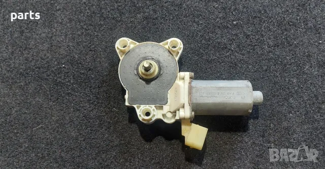 Задно Дясно Моторче Стъкло Мерцедес CLS W219 - 2198200642 - 980045100, снимка 2 - Части - 50344398