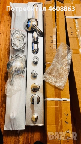 Алуминиев панел 2 бр. хидромасажни дюзи Закачалка Регулируем подвижен душ Смесителна батерия Разпред