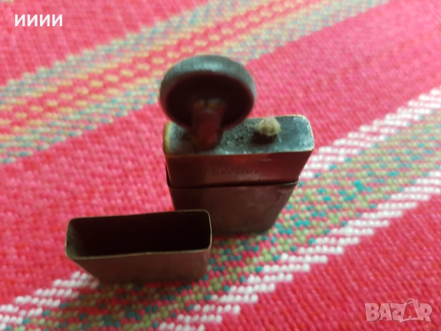 Запалка военна DEPOSE, снимка 2 - Антикварни и старинни предмети - 53186327