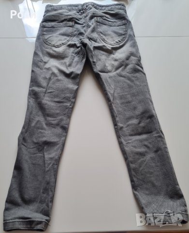 Дънки с мики маус, снимка 2 - Детски панталони и дънки - 37634456