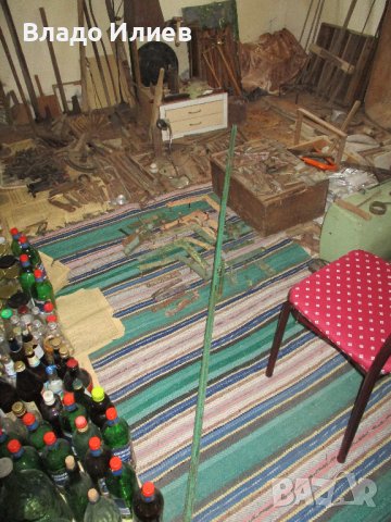 Металните части от стара 50 годишна врата, снимка 2 - Антикварни и старинни предмети - 34592044