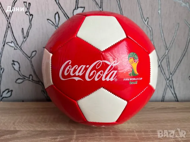 Футболна топка кока кола 