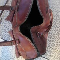 Стара българска кожена чанта сак с ципове, снимка 2 - Чанти - 43593526