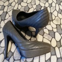 Дамски обувки с ток, снимка 1 - Дамски обувки на ток - 32974705