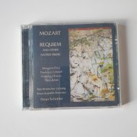 Mozart Requiem ave verum corpus cd, снимка 1 - CD дискове - 43575761