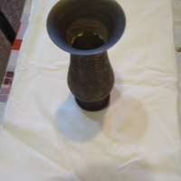 Месингова ваза с декорация, снимка 3 - Вази - 44894325