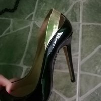 Лачени обувки - черно и златно, снимка 7 - Дамски обувки на ток - 27135855
