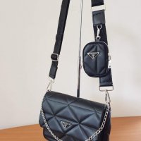 Черна чанта Prada , снимка 2 - Чанти - 30848131