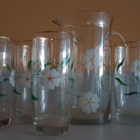 Стъклена кана и 4 чаши, снимка 2 - Други ценни предмети - 40000599