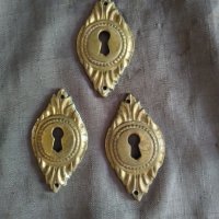 четири бронзови елемента,обкови , снимка 1 - Антикварни и старинни предмети - 32819043