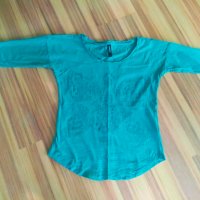 Зелена блузка с ръкав 3/4, снимка 2 - Блузи с дълъг ръкав и пуловери - 35344837