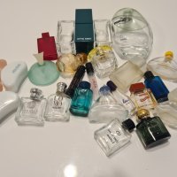 Празни шишенца от парфюми, снимка 1 - Колекции - 43107049