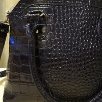 Нова дамска чанта - тъмно лилаво към черно, снимка 2 - Чанти - 28058133