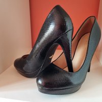 Обувки, снимка 3 - Дамски обувки на ток - 39614728