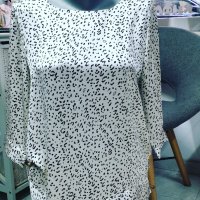 Сатенена блуза/ туника Хл, снимка 1 - Блузи с дълъг ръкав и пуловери - 37635747
