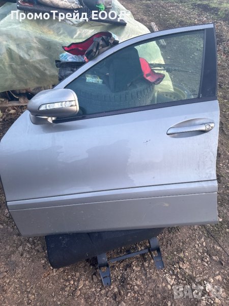 Предна лява врата Мерцедес Е клас Mercedes W211 facelift комби, снимка 1