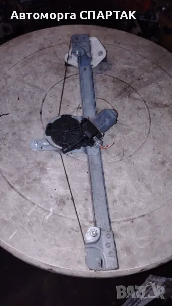 400727d двигател за прозорец преден десен за Dacia Logan UK1655225-42, снимка 1