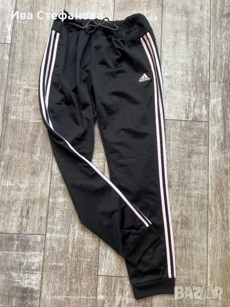 Нов 100 % оригинален спортен ежедневен черен панталон Adidas Адидас розов кант , снимка 1