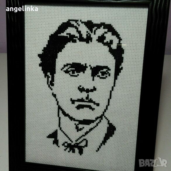 Ръчно бродиран портрет на Васил Левски, снимка 1