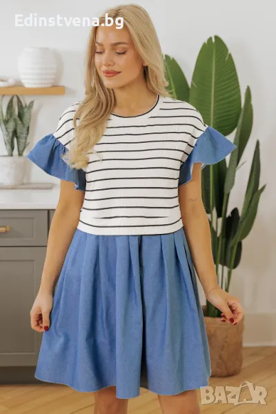 Дамска дънкова рокля с детайли на райе и къси ръкави с къдрички, снимка 1