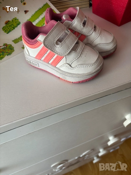 Детски маратонки адидас, снимка 1