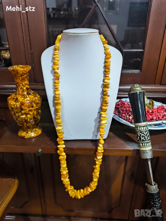 Царски гердан кехлибар 78 грама., снимка 1