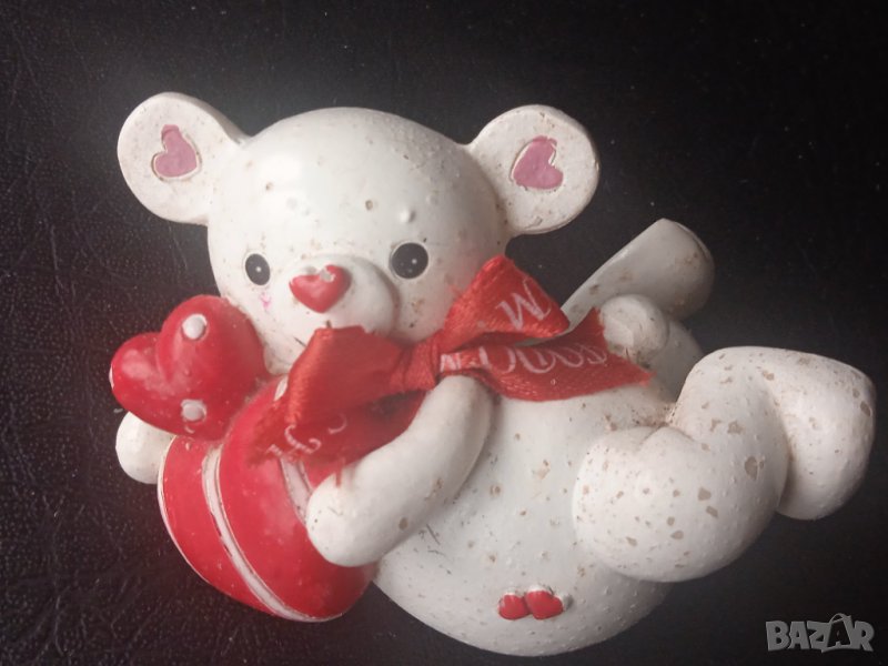 Фигурка на влюбено мече - декорация, сувенир, снимка 1