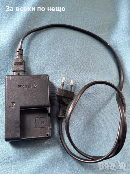 Оригинално зарядно за фотоапарат ,  Sony BC-CSGB , зарежда батерии NP-FG1 NP-BG1, снимка 1