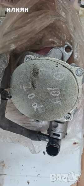 вакуум помпа за Nissan Qashqai J10 2.0d  2008 2013 2014 , снимка 1