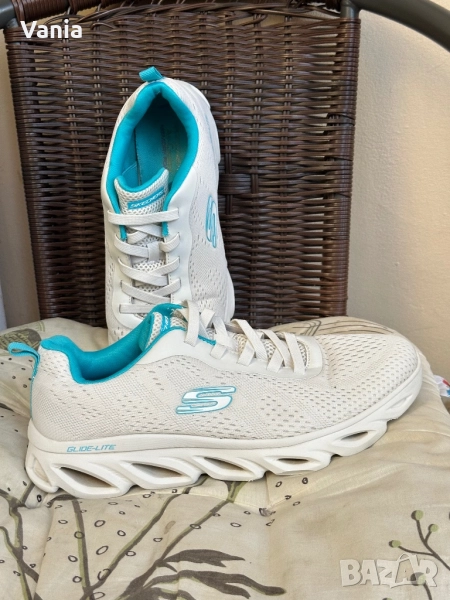 Продавам дамски маратонки sketchers, снимка 1