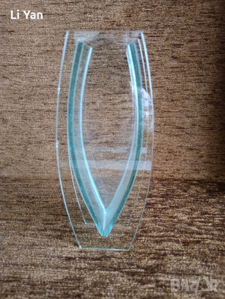 Стилна стъклена ваза., снимка 1