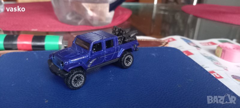 HOTWHEELS-JEEP GLADIATOR, снимка 1