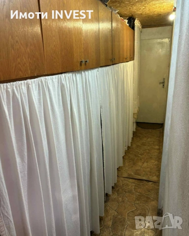 Тухлена къща с голям двор и кладенец – кв. Въбел, снимка 8 - Къщи - 53190974