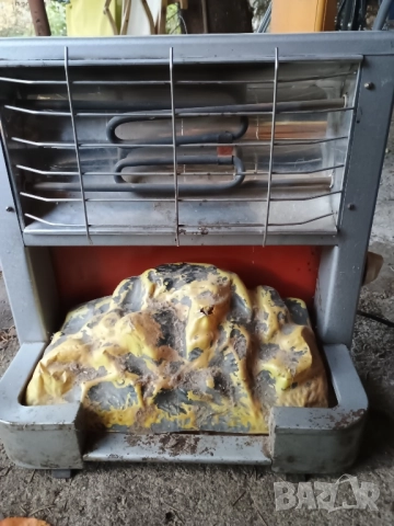 Електрическа камина с имитация на жив огън , снимка 3 - Отоплителни печки - 51444475