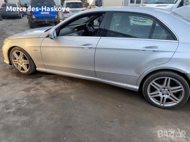 * ПРОДАВА СЕ НА ЧАСТИ* Мерцедес E220CDI W212 AMG BI-XENON, снимка 2 - Автомобили и джипове - 39453952