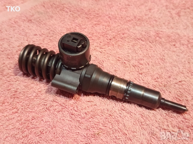 Помпа дюза Bosch за VW AUDI Skoda Seat - 2.0TDI 140к.с., снимка 4 - Части - 53128668