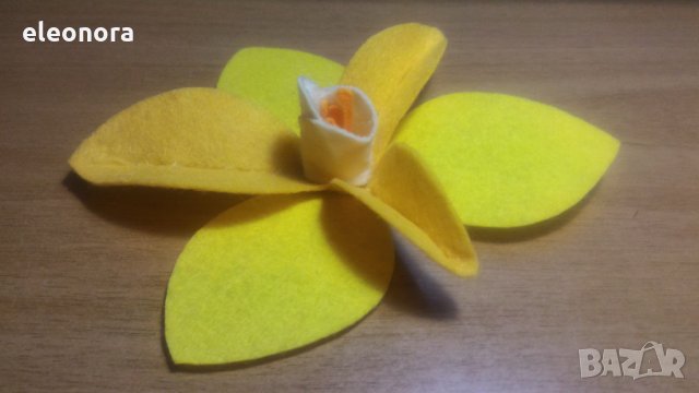 Пролетни цветя от филц, снимка 5 - Други - 20933349