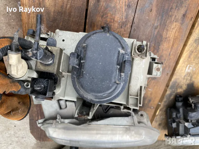 Лвя и десен фар за Renault Clio  2 , 1998, снимка 2 - Части - 49254997
